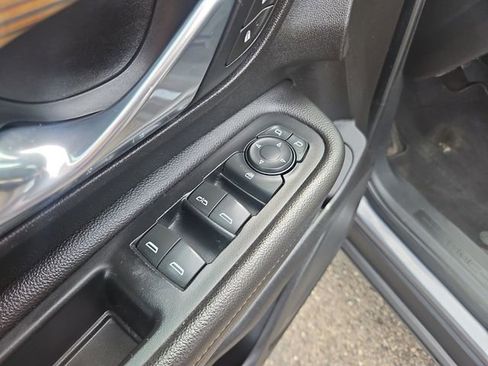 Used 2019 GMC Terrain SLE FWD image 12