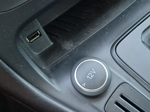 Used 2018 Ford Focus SE FWD image 31