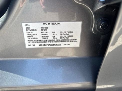 Used 2025 Tesla Model Y Long Range AWD/4WD image 39