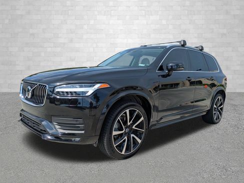 Used 2022 Volvo XC90 T6 Momentum w/ Climate Package AWD/4WD image 5