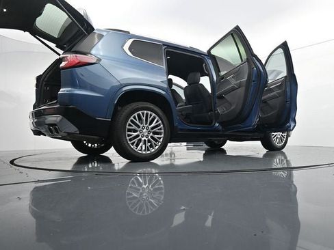Used 2024 GMC Acadia Denali AWD/4WD image 44