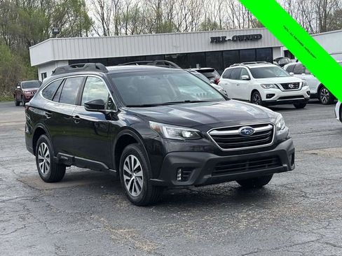 Used 2022 Subaru Outback Premium AWD/4WD image 2