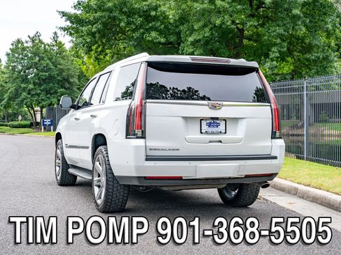 Used 2019 Cadillac Escalade Luxury AWD/4WD image 7