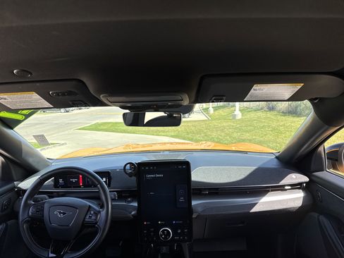 Used 2021 Ford Mustang Mach-E GT w/ GT Performance Edition AWD/4WD image 23