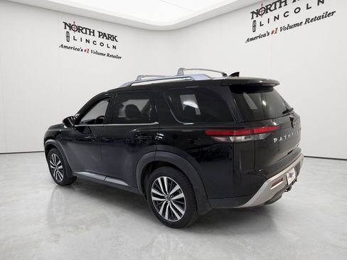 Used 2022 Nissan Pathfinder Platinum w/ Cargo Package FWD image 3