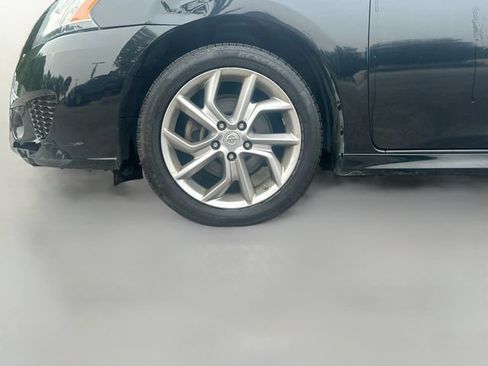 Used 2014 Nissan Sentra SR w/ SR Driver Package FWD image 30