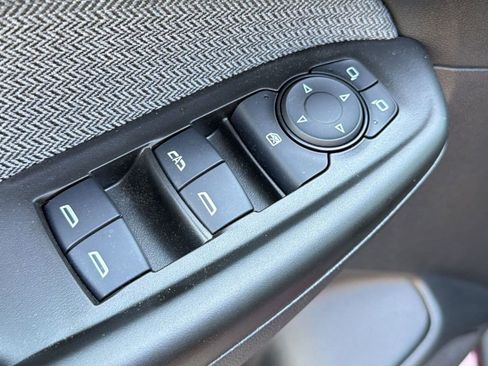 Used 2024 Chevrolet TrailBlazer LT w/ Driver Confidence Package FWD image 19