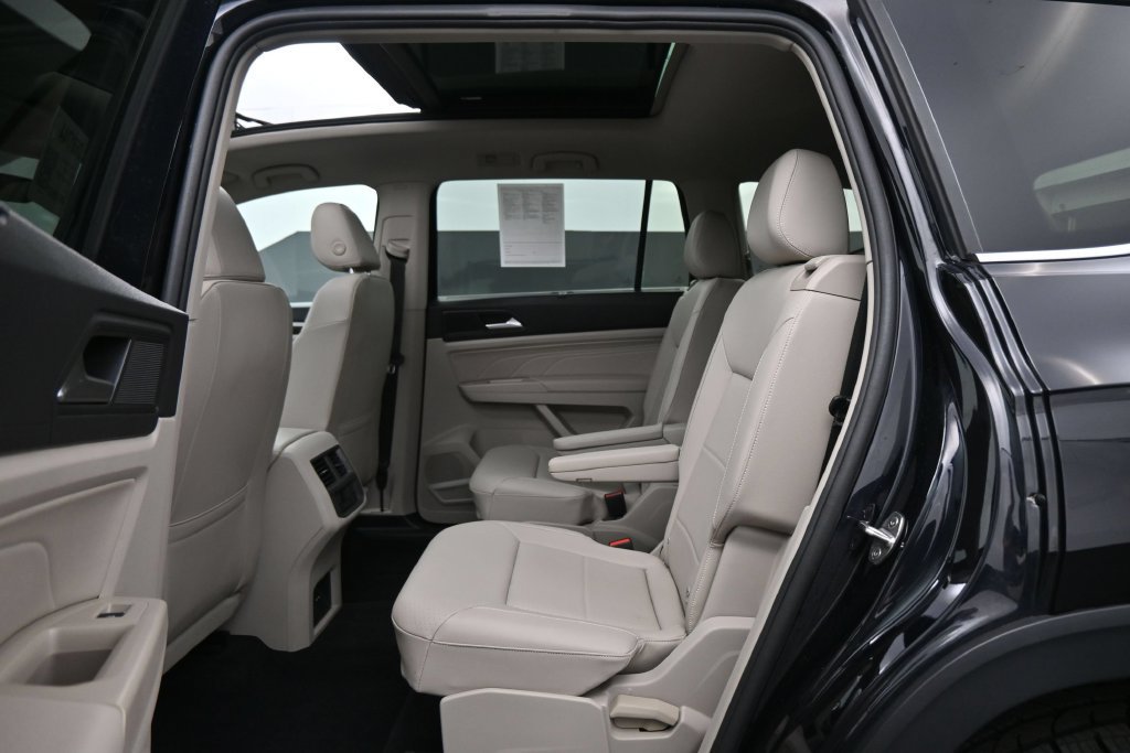 Used 2022 Volkswagen Atlas SE FWD image 16