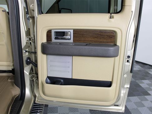 Used 2013 Ford F150 Lariat w/ Mid Equipment Group image 36