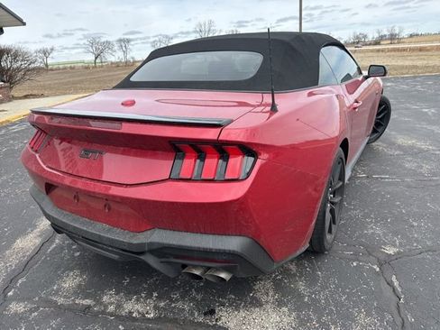Used 2024 Ford Mustang GT Premium image 4