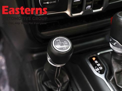 Used 2023 Jeep Wrangler Unlimited Sahara w/ Cold Weather Group image 21