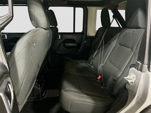 Used 2021 Jeep Wrangler Unlimited Sport image 20