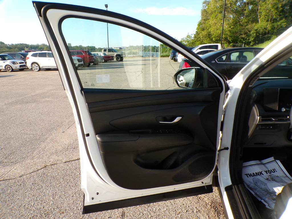 Used 2025 Hyundai Tucson SEL AWD/4WD image 22