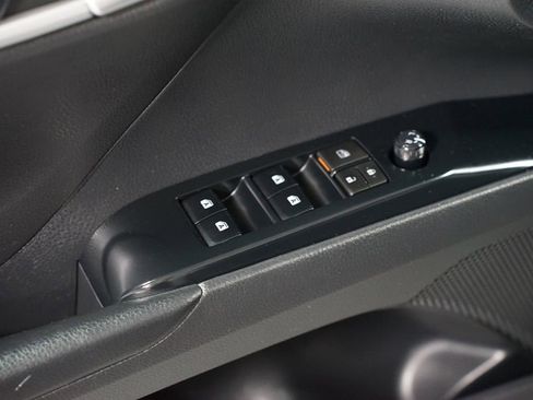 Used 2018 Toyota Camry SE w/ Convenience Package FWD image 30