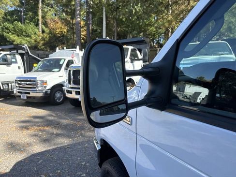 New 2026 Ford E-450 and Econoline 450 Super Duty w/ Power Equipment Group image 12