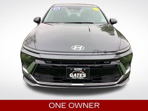 Used 2025 Hyundai Sonata SEL FWD image 3