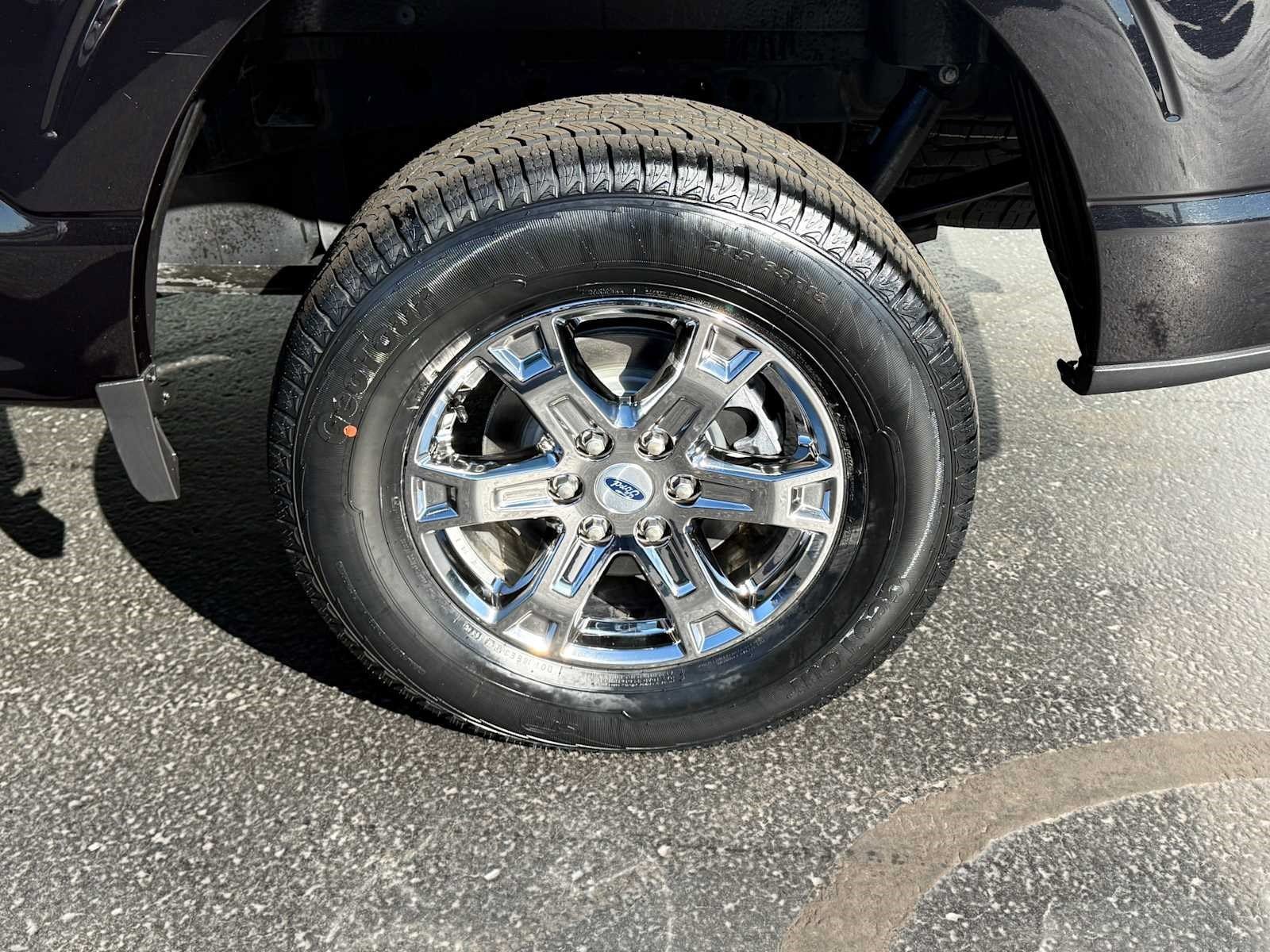 Used 2021 Ford F150 XLT w/ Equipment Group 302A High AWD/4WD image 9