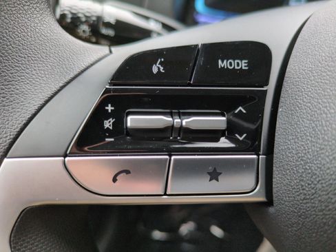 New 2026 Hyundai Elantra SE FWD image 65