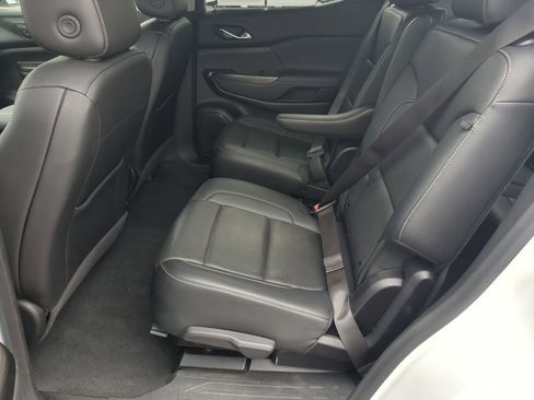 Used 2023 GMC Acadia SLT w/ Preferred Package FWD image 22