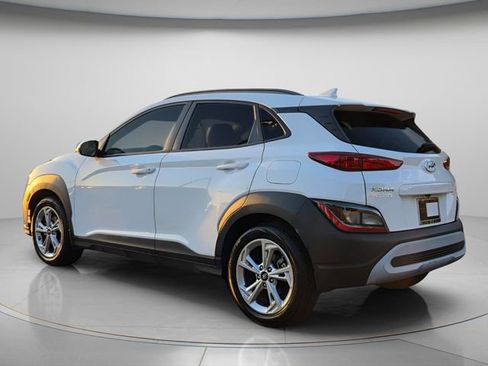 Used 2023 Hyundai Kona SEL w/ Convenience Package FWD image 4
