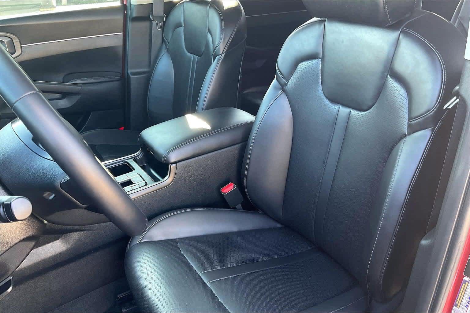 Certified 2023 Kia Sorento X-Line EX AWD/4WD image 10