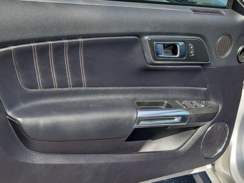 Used 2018 Ford Mustang Premium RWD image 18