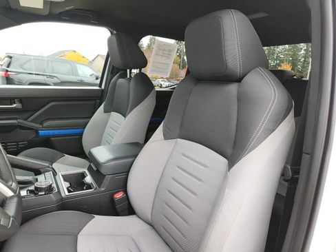 Used 2024 Toyota Tacoma TRD Off-Road image 19