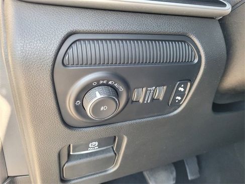 Used 2022 Jeep Wagoneer Series I w/ Convenience Group I image 23