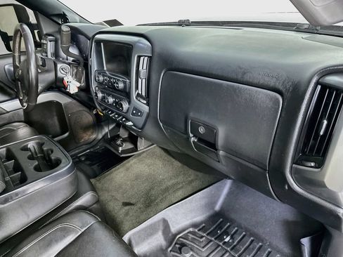 Used 2017 Chevrolet Silverado 2500 LT w/ LT Convenience Package AWD/4WD image 28