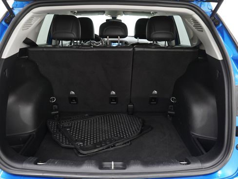 Used 2019 Jeep Compass Latitude w/ Cold Weather Group image 9