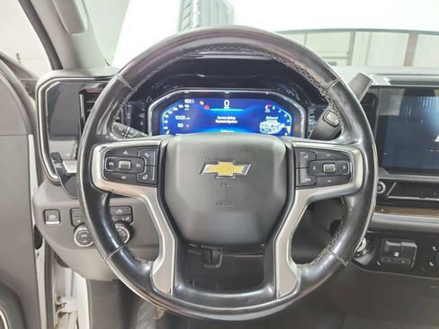 Used 2024 Chevrolet Silverado 3500 LT w/ Convenience Package AWD/4WD image 23