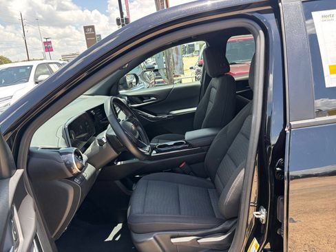 Used 2025 Chevrolet Equinox LT FWD image 26