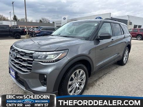 New 2026 Ford Explorer Active AWD/4WD image 1