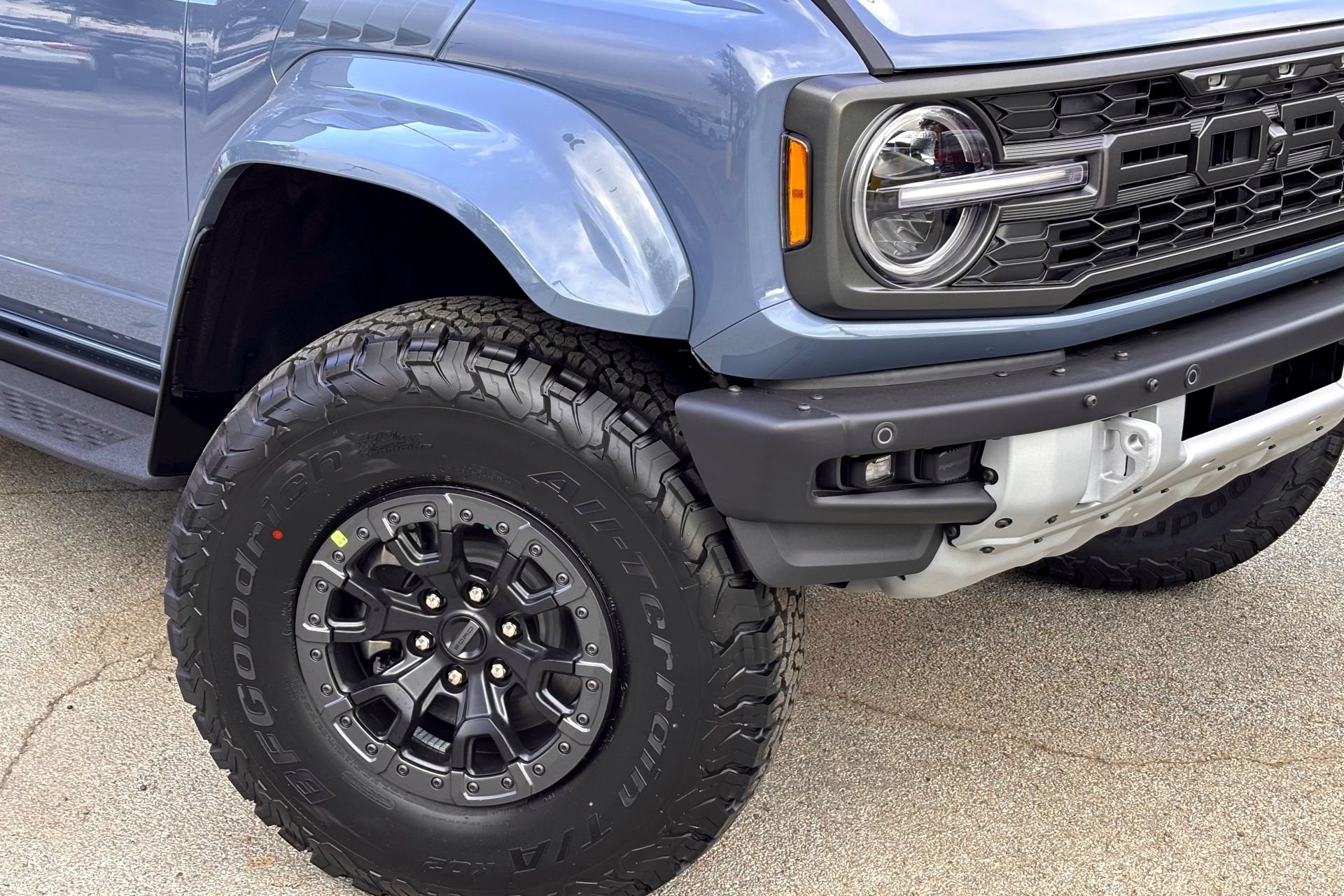 New 2025 Ford Bronco Raptor w/ Interior Carbon Fiber Pack AWD/4WD image 4