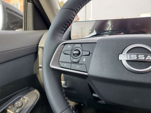 New 2026 Nissan Sentra SV w/ SV Convenience Package FWD image 18