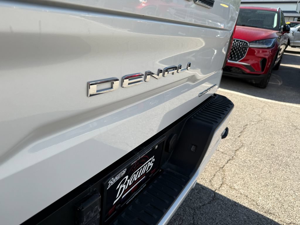 Used 2024 GMC Sierra 1500 Denali Ultimate AWD/4WD image 9