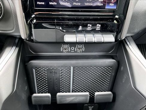 New 2026 RAM 1500 Big Horn AWD/4WD image 16