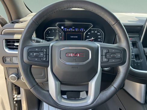 Used 2021 GMC Yukon SLT w/ SLT Premium Package RWD image 10