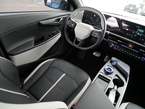 Used 2025 Kia EV6 GT-Line image 9