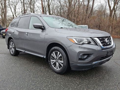 Used 2020 Nissan Pathfinder S image 7