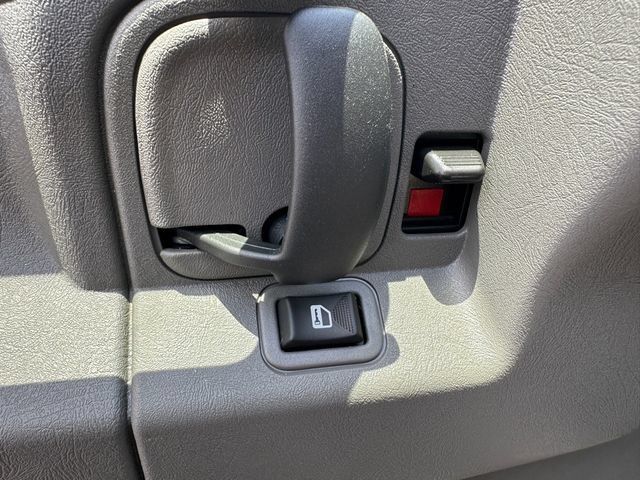 New 2025 GMC Savana 2500 w/ Communications Package RWD image 18