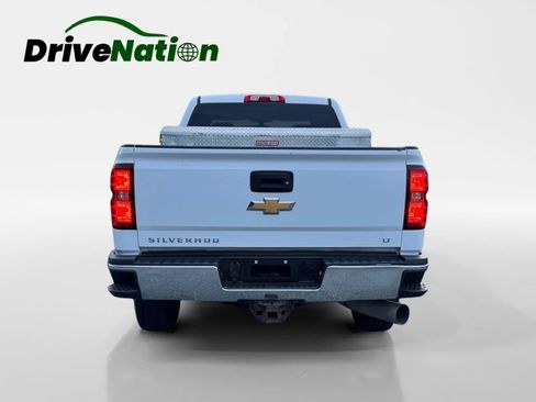 Used 2015 Chevrolet Silverado 2500 LT AWD/4WD image 6