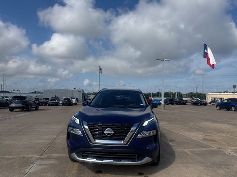 Certified 2023 Nissan Rogue Platinum w/ Platinum Premium Package FWD image 5