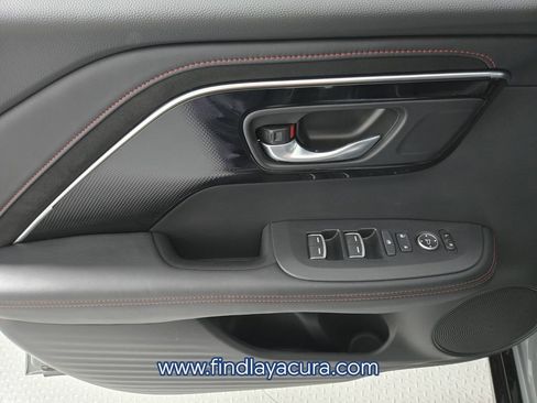 Used 2025 Acura ADX A-Spec image 19