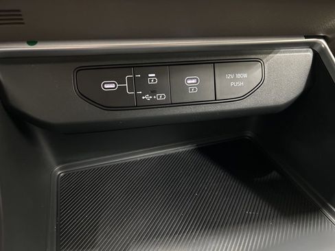 New 2026 Kia Carnival image 22