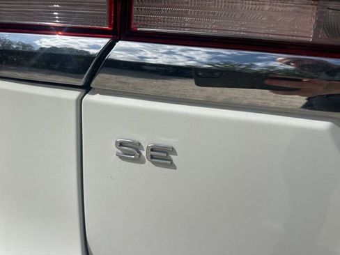 Used 2023 Volkswagen Atlas SE FWD image 40