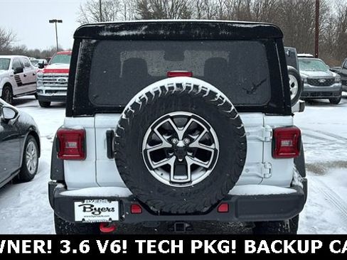 Used 2024 Jeep Wrangler Rubicon w/ Technology Group image 27