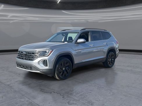 New 2026 Volkswagen Atlas SE FWD image 3