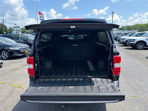 Used 2025 Ford Maverick XL FWD image 4