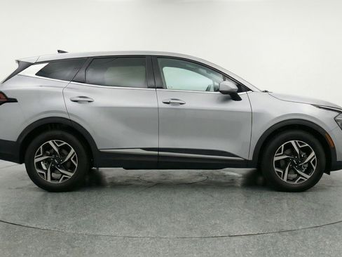 Used 2025 Kia Sportage LX FWD image 11